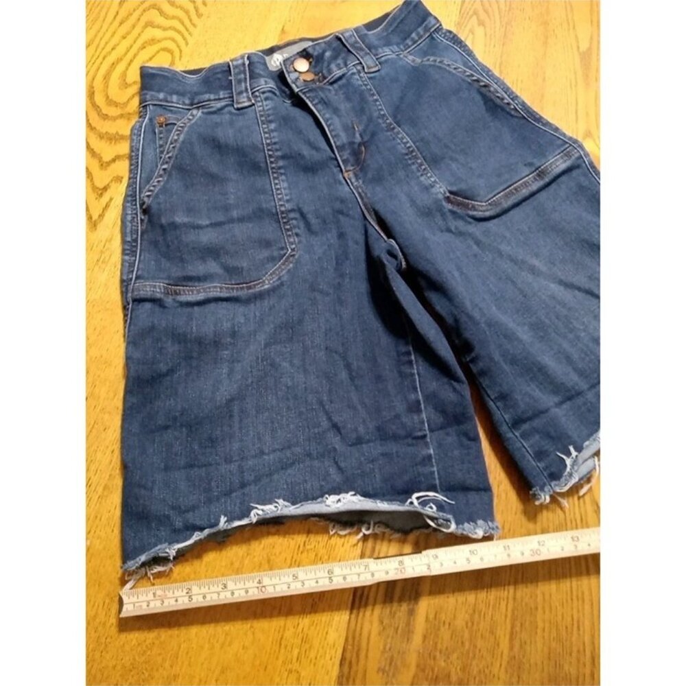 DEMOCRACY Jean Shorts Womens 6 BLUE Summer Spring Preowned Denim Raw Hem Summer - Picture 3 of 7
